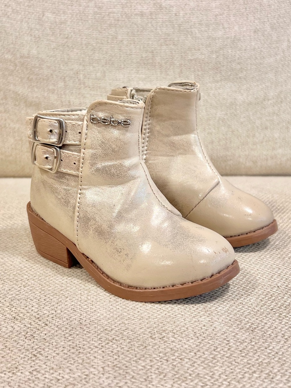 Bebe Girls Size 6 Toddler Gold Metallic Western Ankle Boots Double Buckle